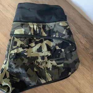 Lululemon athletic shorts camo